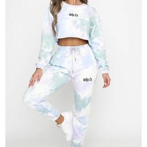 Matching stormy tie die set